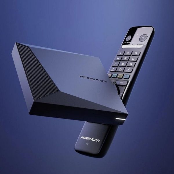 Formuler Z11 Pro BT1 met 32GB USB Stick en Kaarthouder Extra's